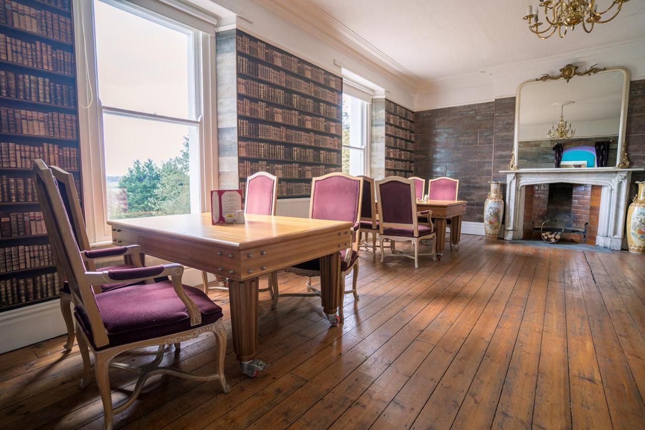 Court Colman Manor Guest House บริดจ์เอนด์ ภายนอก รูปภาพ
