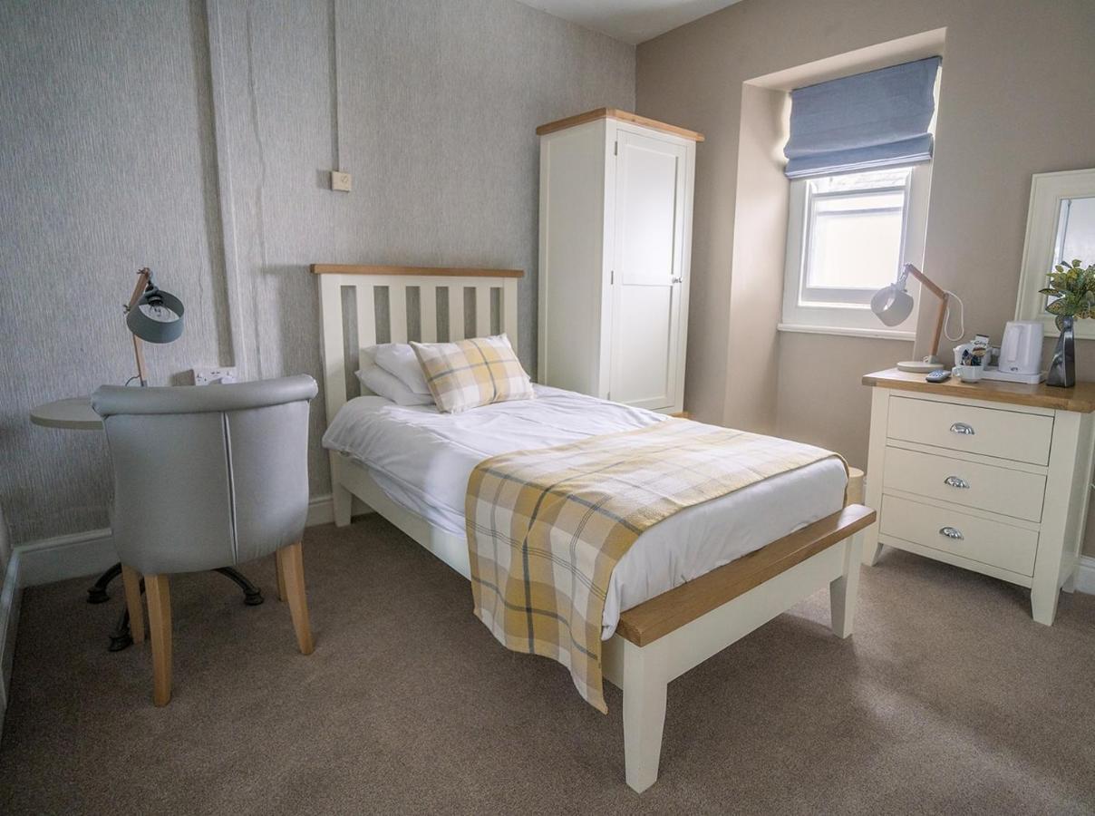 Court Colman Manor Guest House บริดจ์เอนด์ ภายนอก รูปภาพ