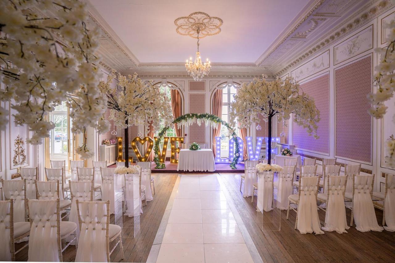Court Colman Manor Guest House บริดจ์เอนด์ ภายนอก รูปภาพ
