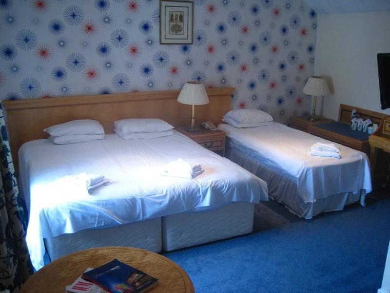 Court Colman Manor Guest House บริดจ์เอนด์ ภายนอก รูปภาพ