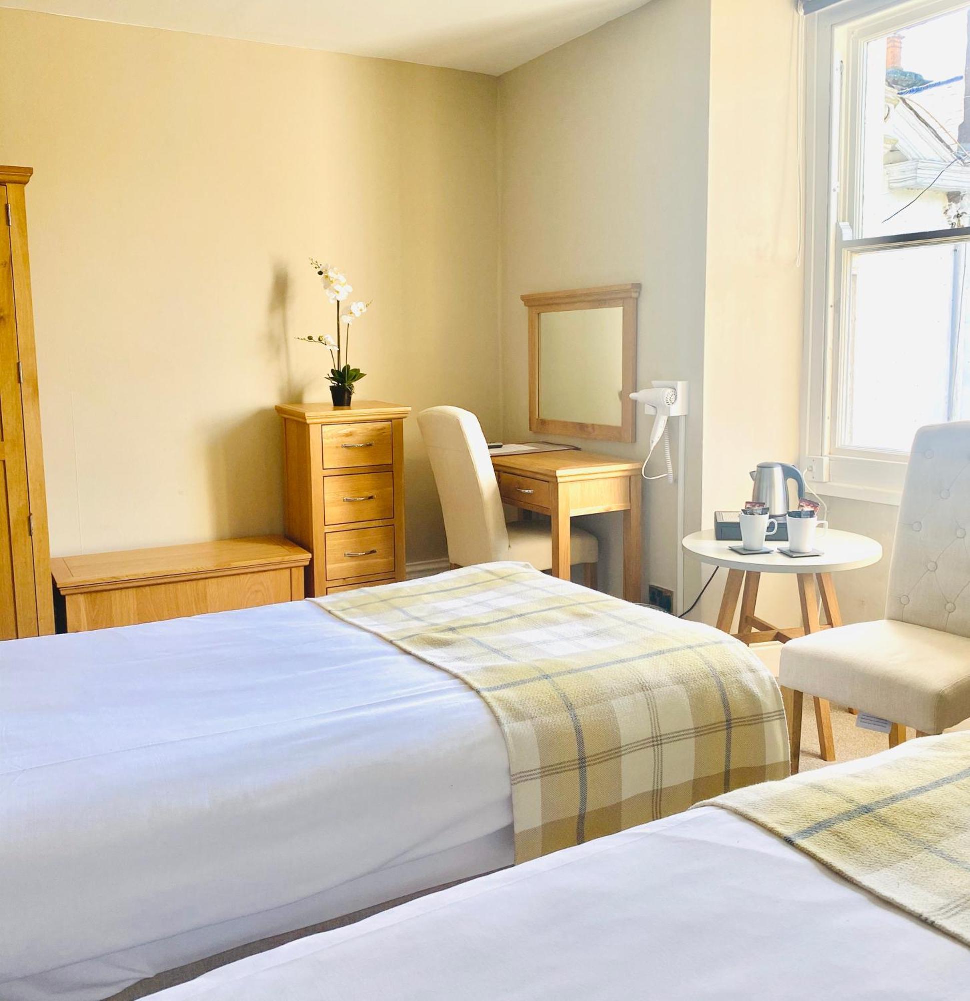 Court Colman Manor Guest House บริดจ์เอนด์ ภายนอก รูปภาพ