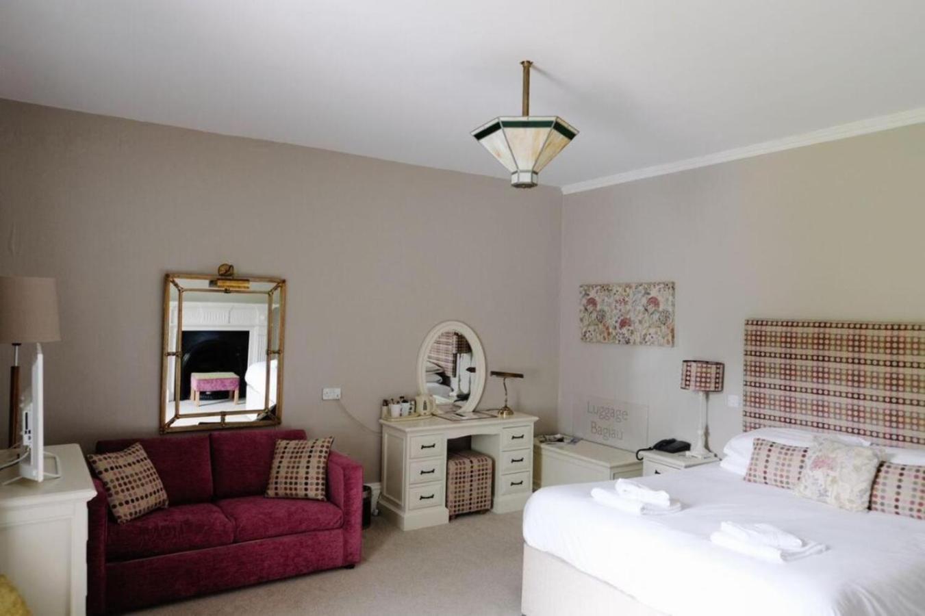 Court Colman Manor Guest House บริดจ์เอนด์ ภายนอก รูปภาพ