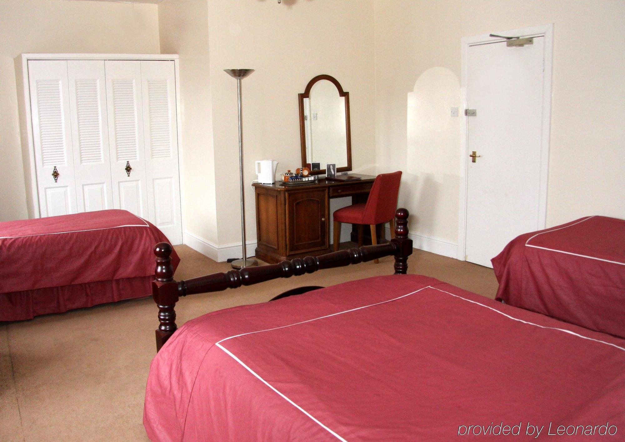 Court Colman Manor Guest House บริดจ์เอนด์ ภายนอก รูปภาพ